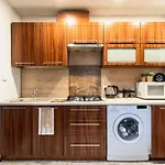 1885. Apartamento *